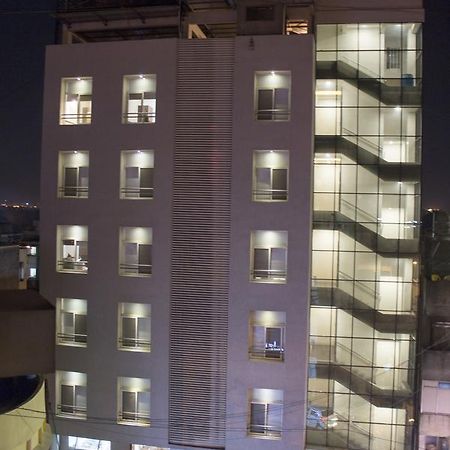 Hotel Sri Sri Executive, Kolhapur Eksteriør billede