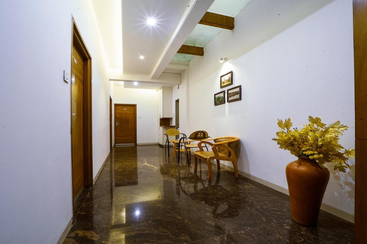 Hotel Sri Sri Executive, Kolhapur Eksteriør billede