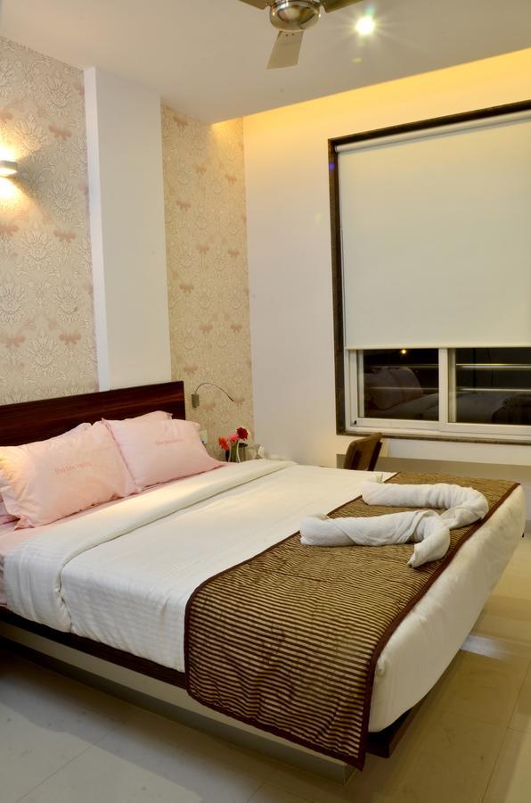 Hotel Sri Sri Executive, Kolhapur Eksteriør billede